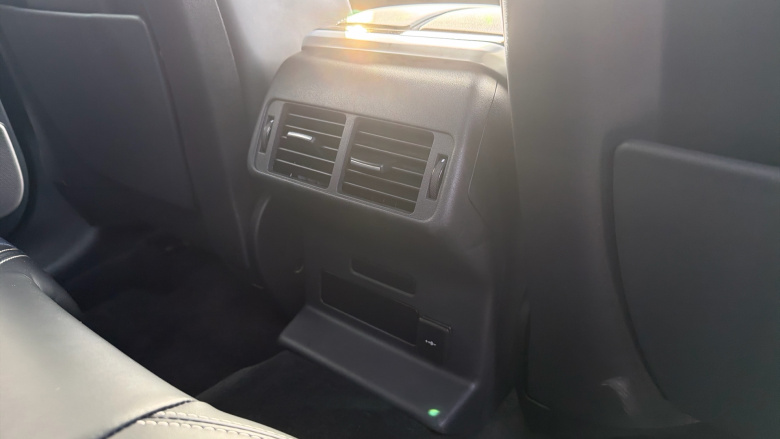 Land Rover Range Rover Velar 2.0 D200 R-Dynamic HSE 5dr Auto Diesel Estate